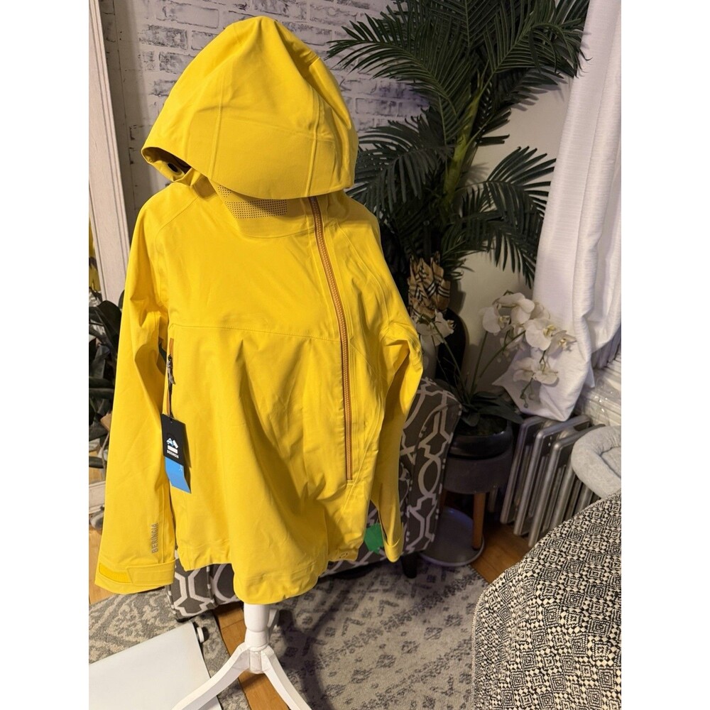 NWT $475 Beringia Tasma Anorak Jacket Size S Men's Yellow.
